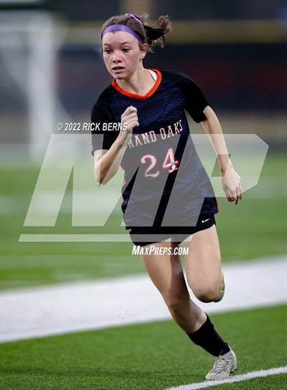 Thumbnail 2 in Grand Oaks vs College Park photogallery.