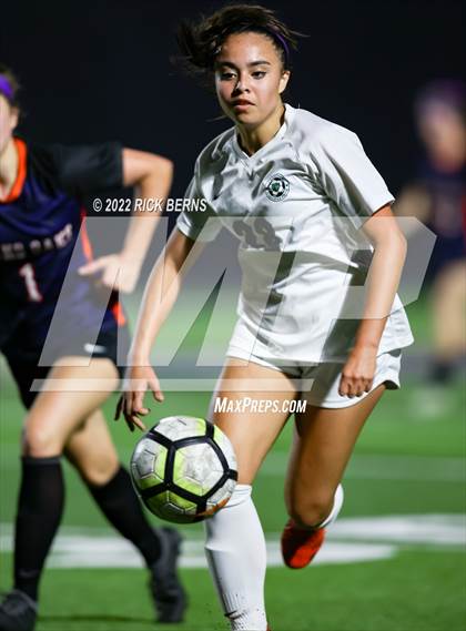 Thumbnail 2 in Grand Oaks vs College Park photogallery.