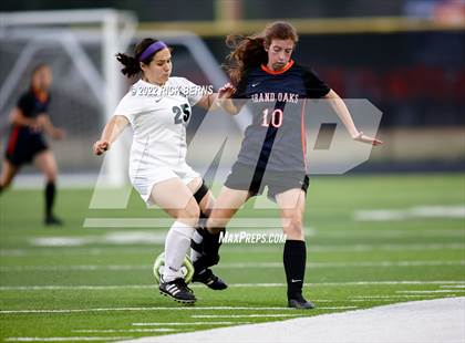 Thumbnail 2 in Grand Oaks vs College Park photogallery.