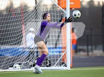 Thumbnail 2 in Grand Oaks vs College Park photogallery.