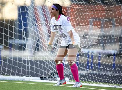 Thumbnail 2 in Grand Oaks vs College Park photogallery.