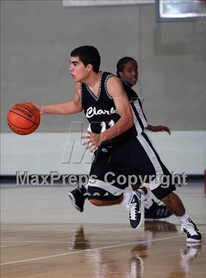 Thumbnail 2 in Dekaney [Andy] vs SA Clark (McDonald's Texas Invitational) photogallery.