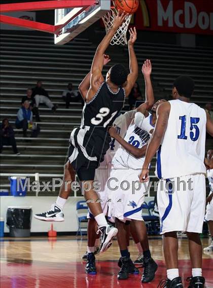 Thumbnail 3 in Dekaney [Andy] vs SA Clark (McDonald's Texas Invitational) photogallery.