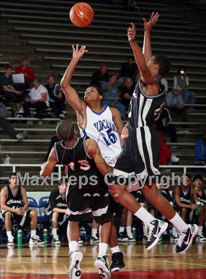 Thumbnail 3 in Dekaney [Andy] vs SA Clark (McDonald's Texas Invitational) photogallery.
