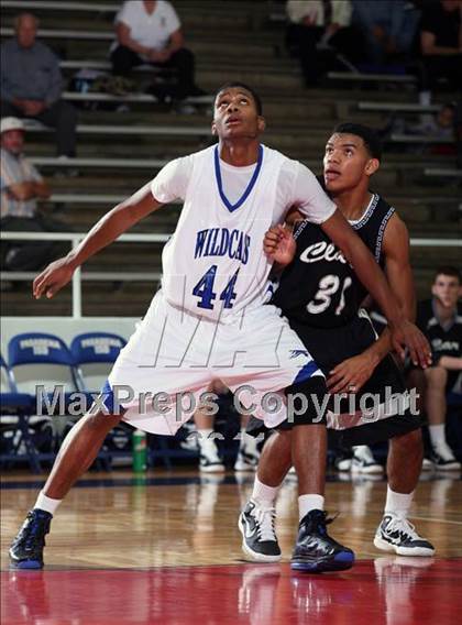 Thumbnail 3 in Dekaney [Andy] vs SA Clark (McDonald's Texas Invitational) photogallery.