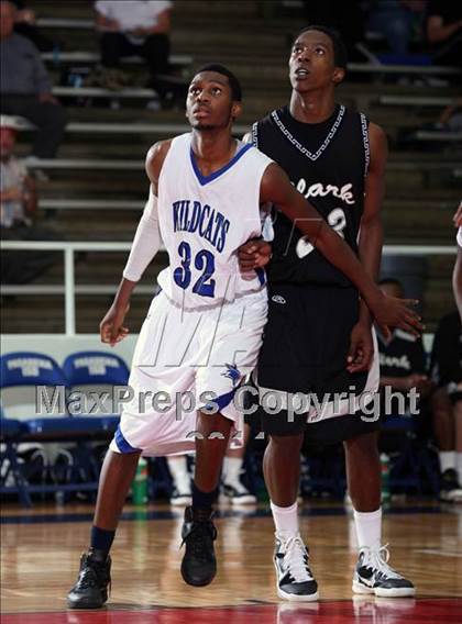 Thumbnail 3 in Dekaney [Andy] vs SA Clark (McDonald's Texas Invitational) photogallery.