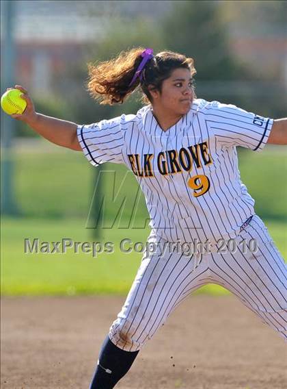 Thumbnail 1 in Elk Grove vs. Cajon (Victory Pre-Season Tournament) photogallery.