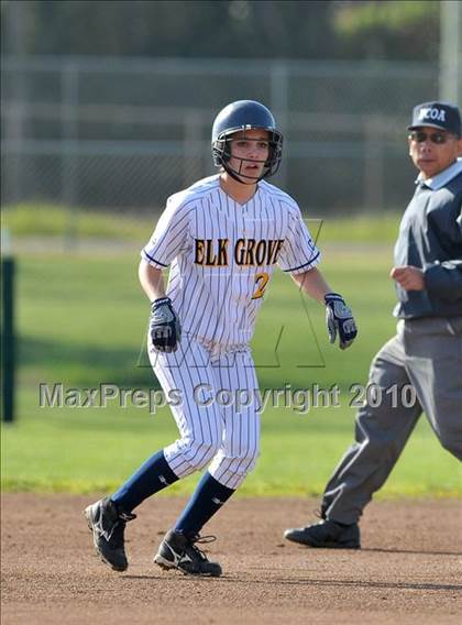 Thumbnail 3 in Elk Grove vs. Cajon (Victory Pre-Season Tournament) photogallery.