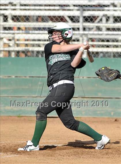 Thumbnail 2 in Elk Grove vs. Cajon (Victory Pre-Season Tournament) photogallery.