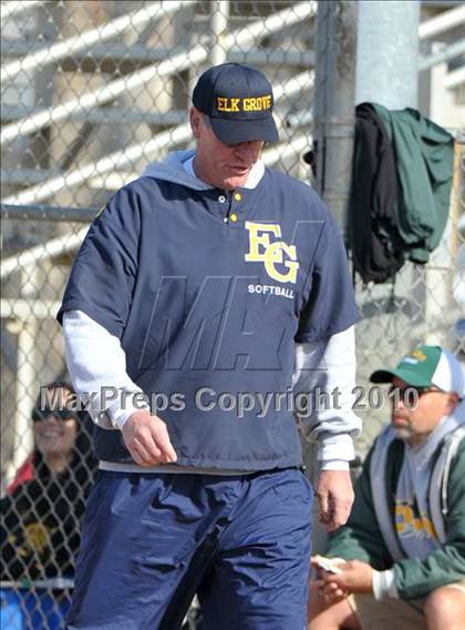 Thumbnail 2 in Elk Grove vs. Cajon (Victory Pre-Season Tournament) photogallery.
