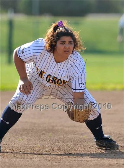 Thumbnail 3 in Elk Grove vs. Cajon (Victory Pre-Season Tournament) photogallery.
