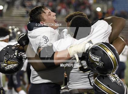 Thumbnail 1 in Mater Dei vs. St. John Bosco (CIF SS Open Division Final) photogallery.