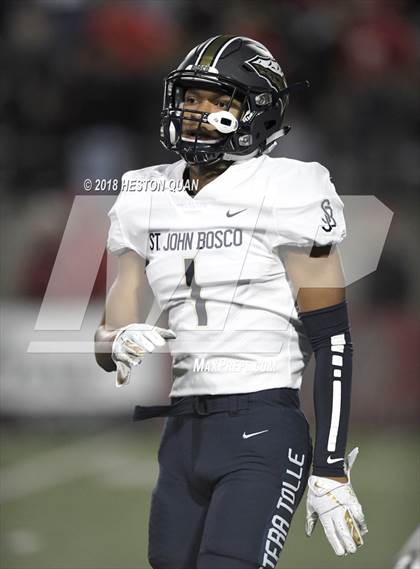 Thumbnail 3 in Mater Dei vs. St. John Bosco (CIF SS Open Division Final) photogallery.