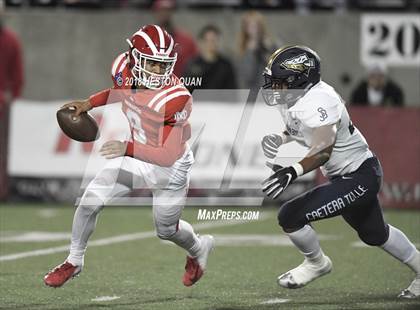 Thumbnail 2 in Mater Dei vs. St. John Bosco (CIF SS Open Division Final) photogallery.