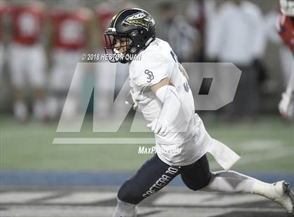 Thumbnail 2 in Mater Dei vs. St. John Bosco (CIF SS Open Division Final) photogallery.