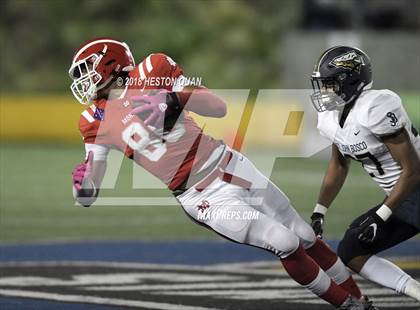 Thumbnail 3 in Mater Dei vs. St. John Bosco (CIF SS Open Division Final) photogallery.