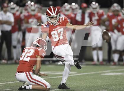 Thumbnail 2 in Mater Dei vs. St. John Bosco (CIF SS Open Division Final) photogallery.