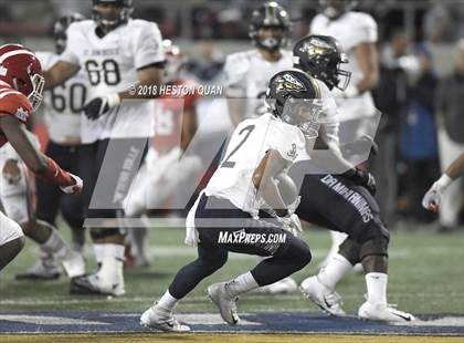 Thumbnail 3 in Mater Dei vs. St. John Bosco (CIF SS Open Division Final) photogallery.