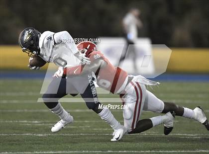 Thumbnail 1 in Mater Dei vs. St. John Bosco (CIF SS Open Division Final) photogallery.