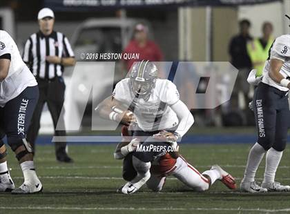 Thumbnail 3 in Mater Dei vs. St. John Bosco (CIF SS Open Division Final) photogallery.