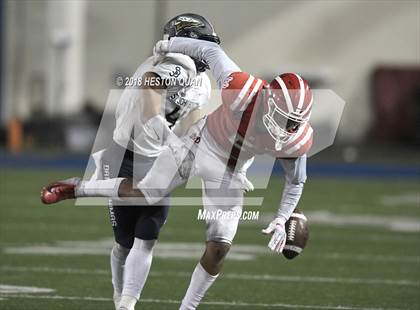 Thumbnail 3 in Mater Dei vs. St. John Bosco (CIF SS Open Division Final) photogallery.