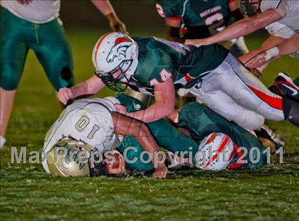 Thumbnail 3 in East Lincoln vs. Bandys photogallery.