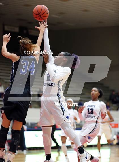 Thumbnail 2 in Clear Springs vs. North Crowley (McDonald's Texas Invitational) photogallery.
