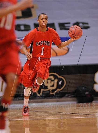Thumbnail 1 in Eaglecrest vs. Mountain Vista (CHSAA 5A Final Four) photogallery.