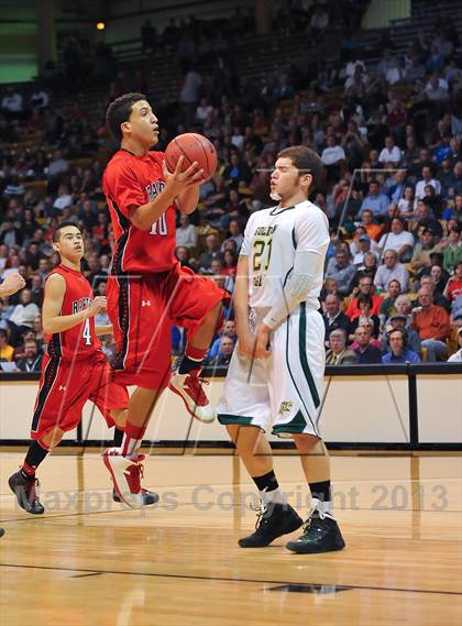 Thumbnail 2 in Eaglecrest vs. Mountain Vista (CHSAA 5A Final Four) photogallery.
