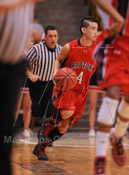 Thumbnail 2 in Eaglecrest vs. Mountain Vista (CHSAA 5A Final Four) photogallery.