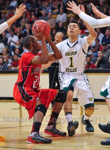 Thumbnail 2 in Eaglecrest vs. Mountain Vista (CHSAA 5A Final Four) photogallery.