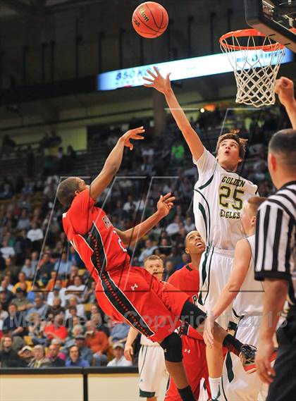 Thumbnail 2 in Eaglecrest vs. Mountain Vista (CHSAA 5A Final Four) photogallery.