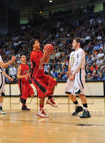 Thumbnail 3 in Eaglecrest vs. Mountain Vista (CHSAA 5A Final Four) photogallery.