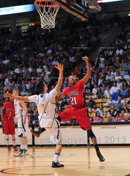 Thumbnail 2 in Eaglecrest vs. Mountain Vista (CHSAA 5A Final Four) photogallery.