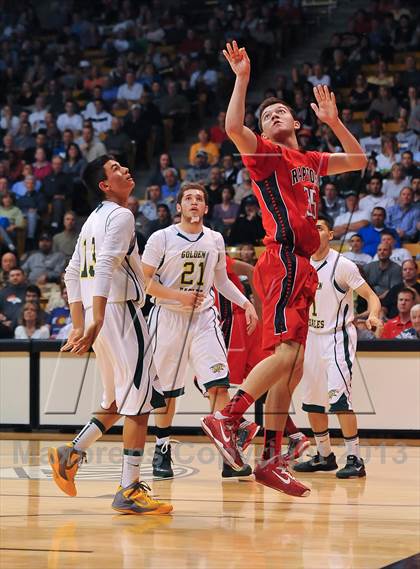 Thumbnail 2 in Eaglecrest vs. Mountain Vista (CHSAA 5A Final Four) photogallery.