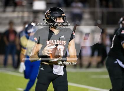 Thumbnail 1 in San Diego vs. Orange Grove (UIL 3A Bi-District Playoffs) photogallery.