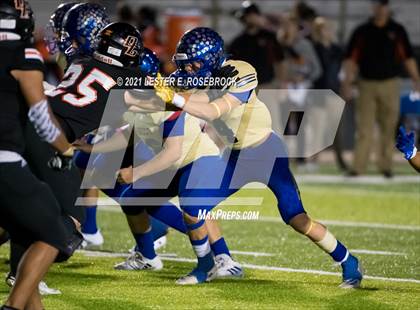 Thumbnail 2 in San Diego vs. Orange Grove (UIL 3A Bi-District Playoffs) photogallery.
