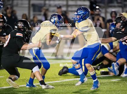 Thumbnail 2 in San Diego vs. Orange Grove (UIL 3A Bi-District Playoffs) photogallery.