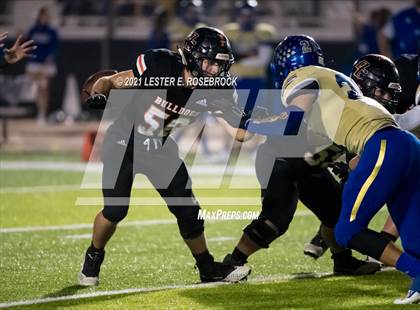 Thumbnail 2 in San Diego vs. Orange Grove (UIL 3A Bi-District Playoffs) photogallery.