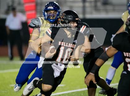 Thumbnail 2 in San Diego vs. Orange Grove (UIL 3A Bi-District Playoffs) photogallery.
