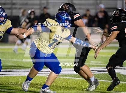 Thumbnail 2 in San Diego vs. Orange Grove (UIL 3A Bi-District Playoffs) photogallery.