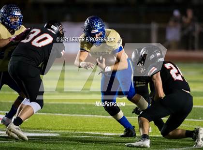 Thumbnail 3 in San Diego vs. Orange Grove (UIL 3A Bi-District Playoffs) photogallery.