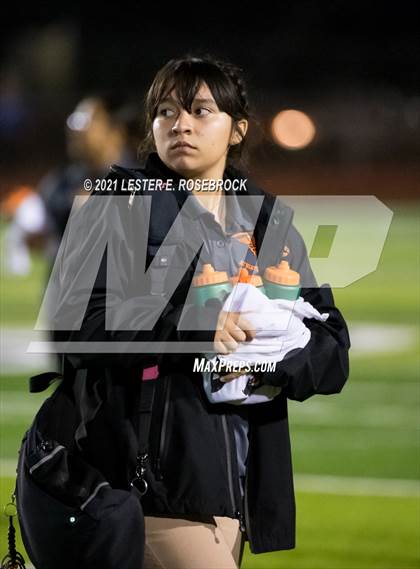 Thumbnail 1 in San Diego vs. Orange Grove (UIL 3A Bi-District Playoffs) photogallery.