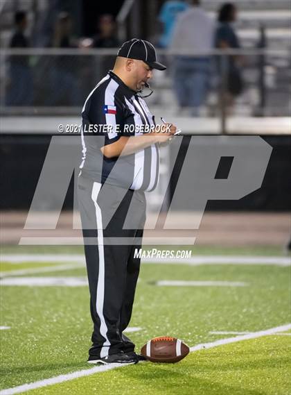 Thumbnail 3 in San Diego vs. Orange Grove (UIL 3A Bi-District Playoffs) photogallery.