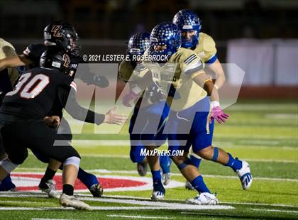 Thumbnail 1 in San Diego vs. Orange Grove (UIL 3A Bi-District Playoffs) photogallery.