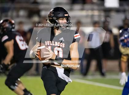 Thumbnail 3 in San Diego vs. Orange Grove (UIL 3A Bi-District Playoffs) photogallery.