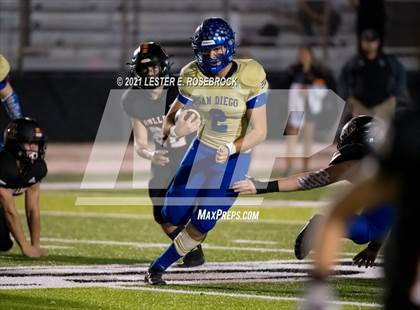 Thumbnail 1 in San Diego vs. Orange Grove (UIL 3A Bi-District Playoffs) photogallery.