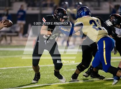 Thumbnail 3 in San Diego vs. Orange Grove (UIL 3A Bi-District Playoffs) photogallery.