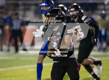 Thumbnail 3 in San Diego vs. Orange Grove (UIL 3A Bi-District Playoffs) photogallery.