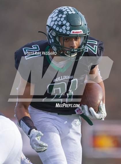 Thumbnail 2 in West Islip vs. Lindenhurst Section XI Division II Finals photogallery.